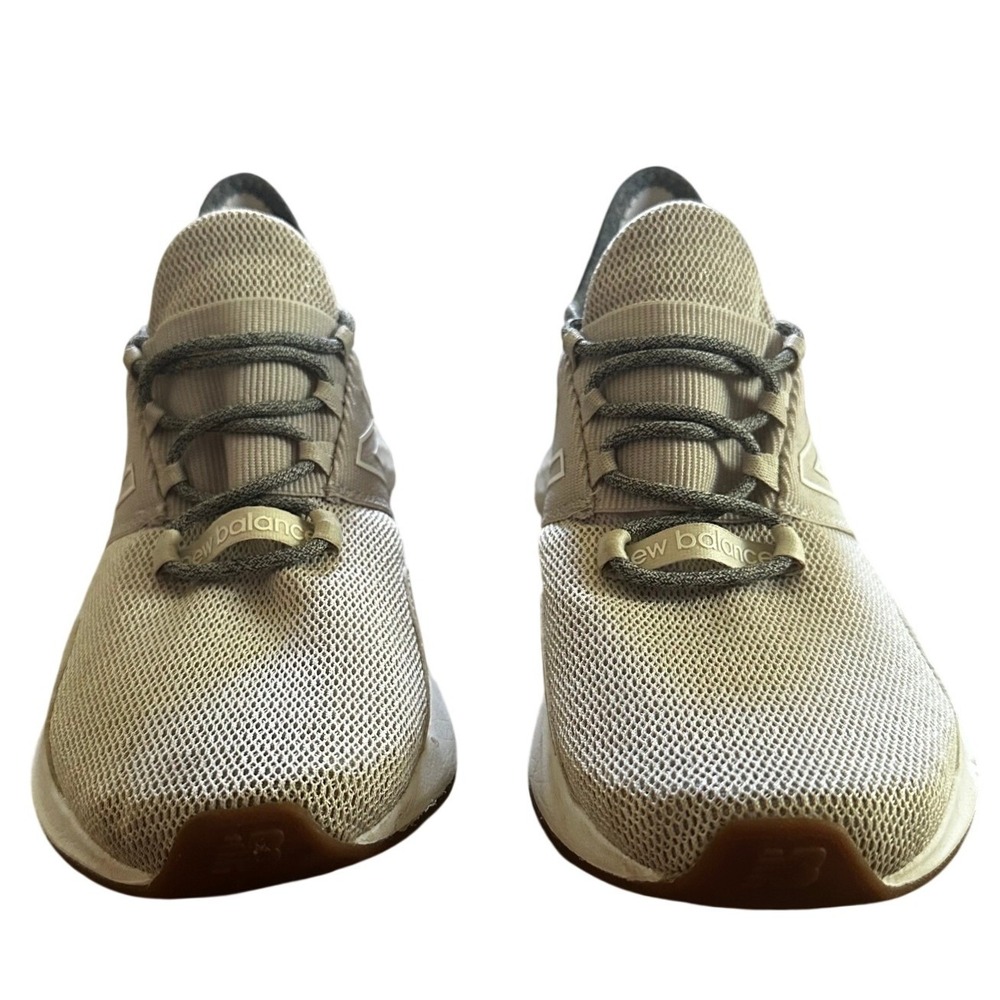New Balance Beige And Grey Fresh Foam Roav Running Shoes Womens 8.5 - Picture 3 of 5